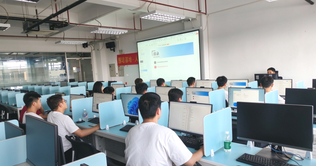 链主赋能育匠才|泰迪智能科技&欣南信息人工智能训练师产教评培训与评价圆满收官